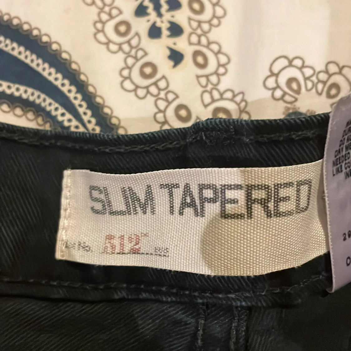 Svarta Levis 512 - 91