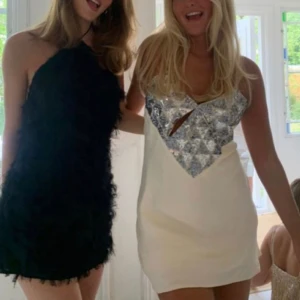 Zara klänning  - Så extremt snygg fest klänning från zara