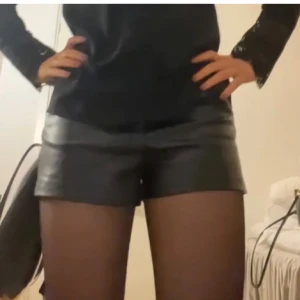 Skinn shorts  - Zara skinnshorts 