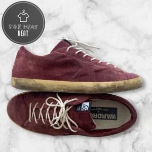 Golden goose skor  - Tja säljer nu dessa sjukt feta golden goose skor i väldigt fint skick! Storlek 40 men sitter som 41-42. Hör av dig vid frågor eller funderingar 