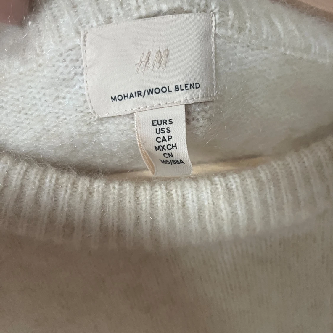 Cremefärgad stickad tröja från hm - 91