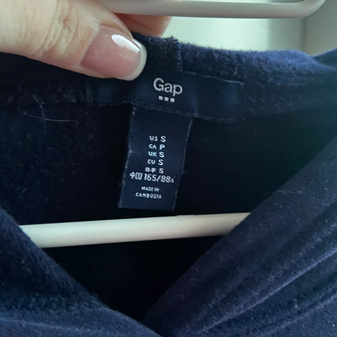 Gap hoodie - 92