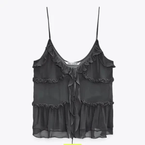 Zara linne - Intressekoll på det fina populära zara linnet. St s och har ett band som är trasig se bild 3. Men det är enkelt att fixa! Hör av dig vid funderingar eller annat❤️