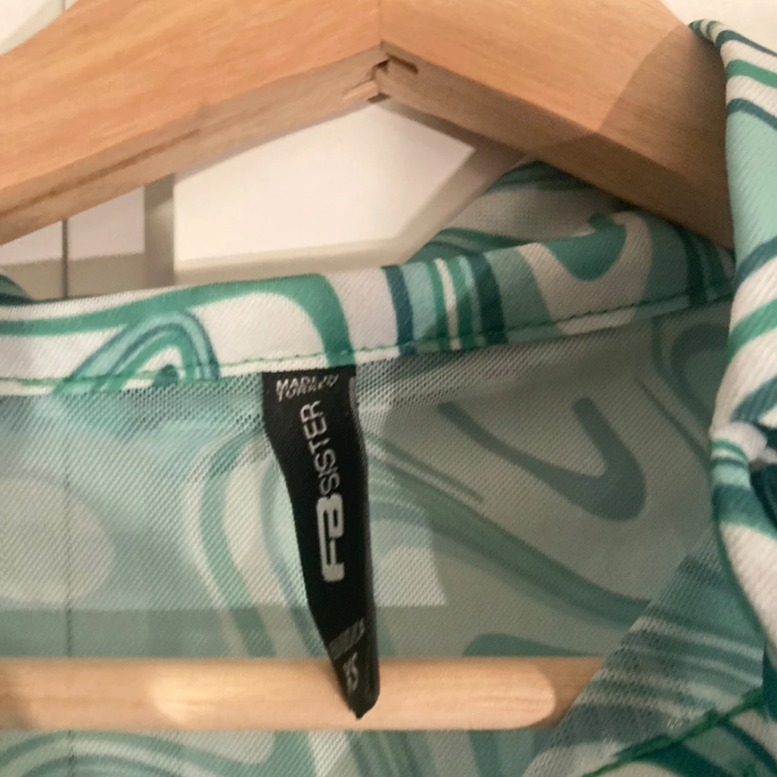 Bey Yorker button down green and white shirt women - 90