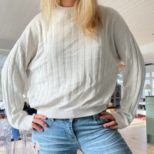 Stickad tröja  - kommer inte till användning, Pernilla wahlgrens märke 💗