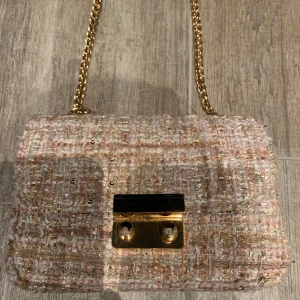 Väska - Superfin oanvänd väska💞 hör av dig vid frågor eller prisförslag