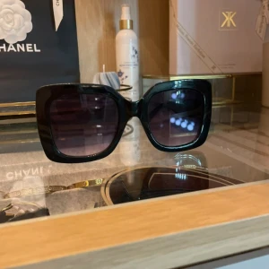 Solglasögon  - Myckey bra skuck 