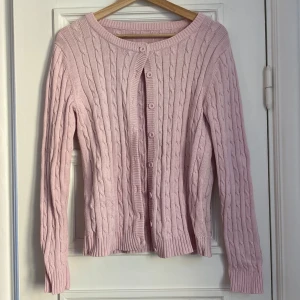 Rosa kofta - Perfekt skick!! Går bra att klicka på köp nu 🫶🏻