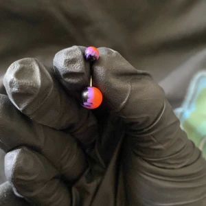 Navel piercing  - Oanvänd navel piercing  Kan skickas med frimärke 18kr🥰