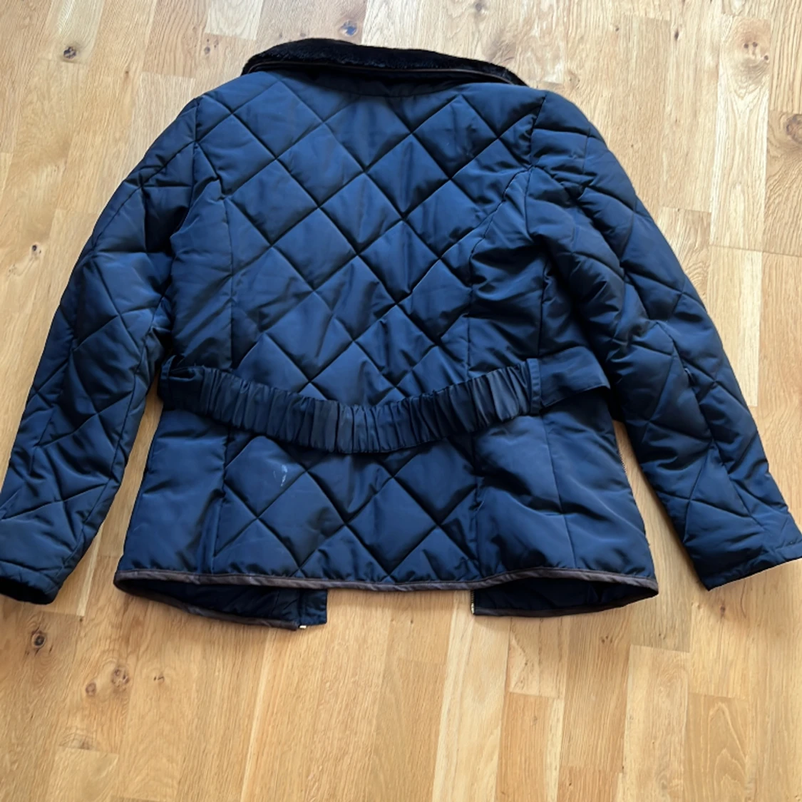 Svart Stockh Lm jacka - 90