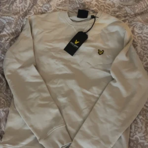 lyle&scott - helt ny och helt oandvänd lappen sitter kvar💕 (köpt för 850kr) priset går att diskutera 💕