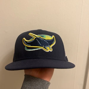 New era Fitted cap Tampa Bay Rays - New era Fitted cap av laget tampa bay rays. Färg är Navy blue och storlek 58,7 cm