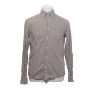 Tiger of Sweden Skjorta - Skjorta från Tiger of Sweden i storlek Small. skicka dm om du har några frågor / vill ha bilder / mått✌🏼