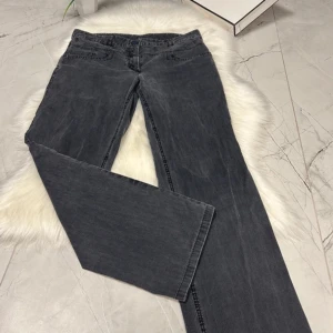 Lågmidjade jeans - Snygga lågmidjade jeans som tyvärr inte kommer till användning🥰