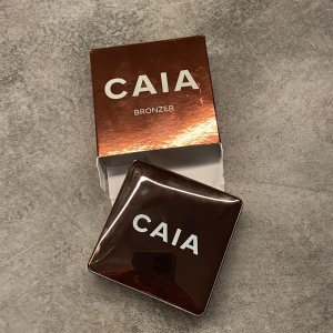 Caia bronzer  - Helt ny Caia bronzer som är andvänd 2 gånger 💕