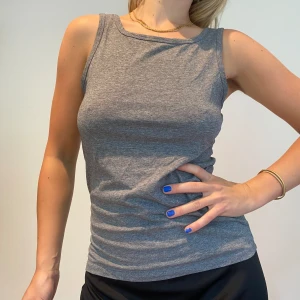 Grått linne - Najs stretchig 