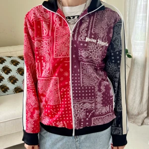 Palm Angels zip up  - Palm angels kofta i otroligt skick! Nästan aldrig använd -  unisex❤️‍🔥