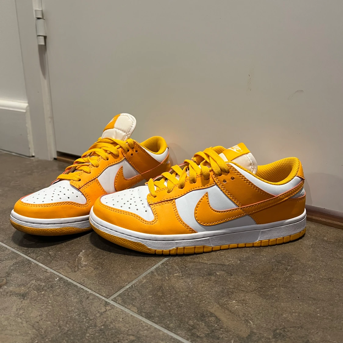Nike dunks low