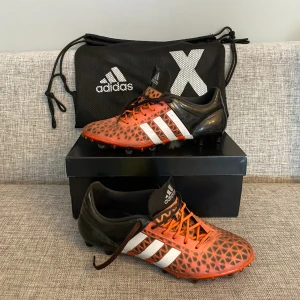 Adidas predator retro - Adidas predators i storlek 42 2/3. 1100 kr. Hör av dig vid frågor! 