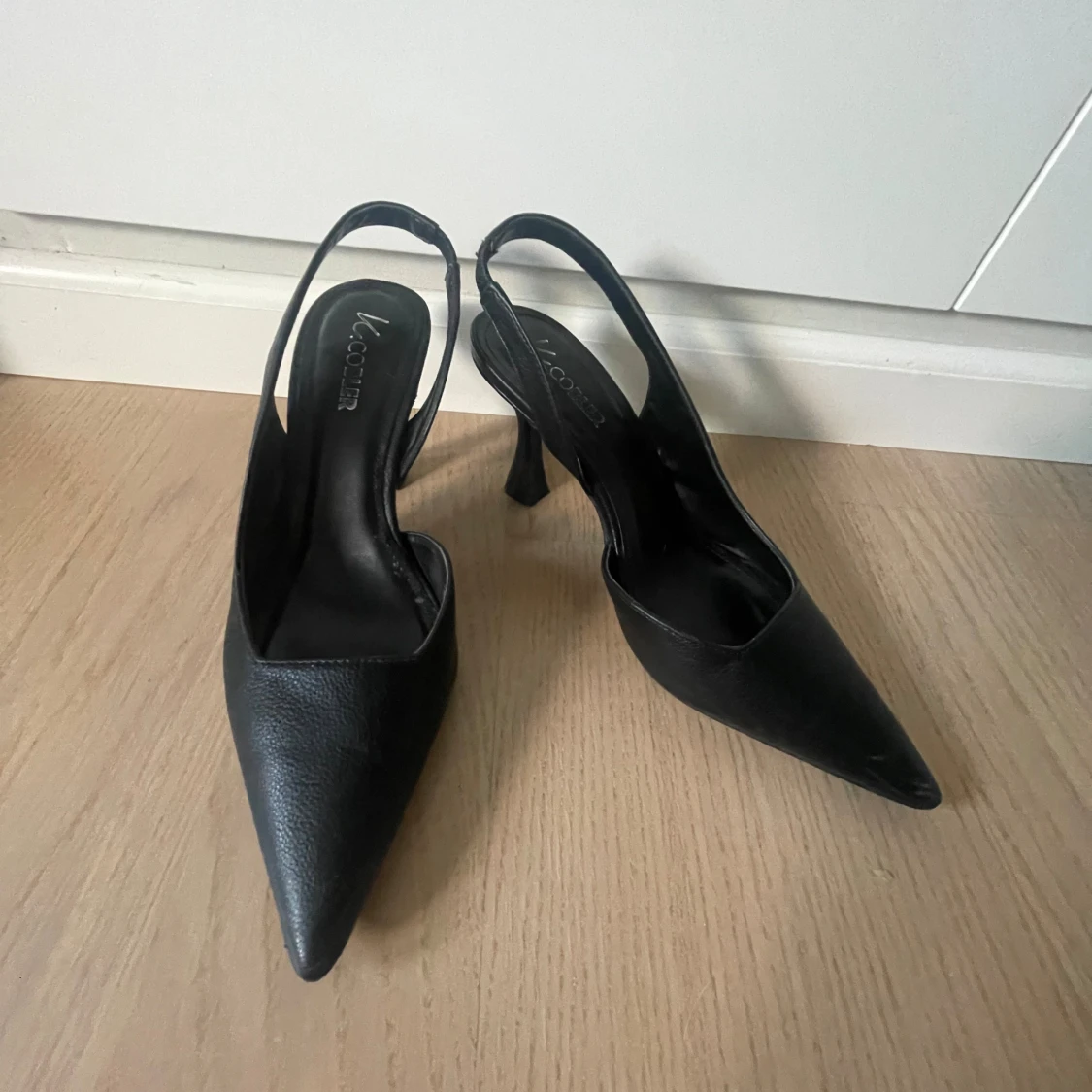 Jätte fina pumps i läder