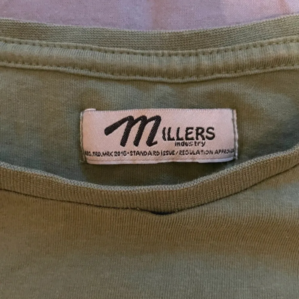 T-shirt från Millers  Grön. T-shirts.