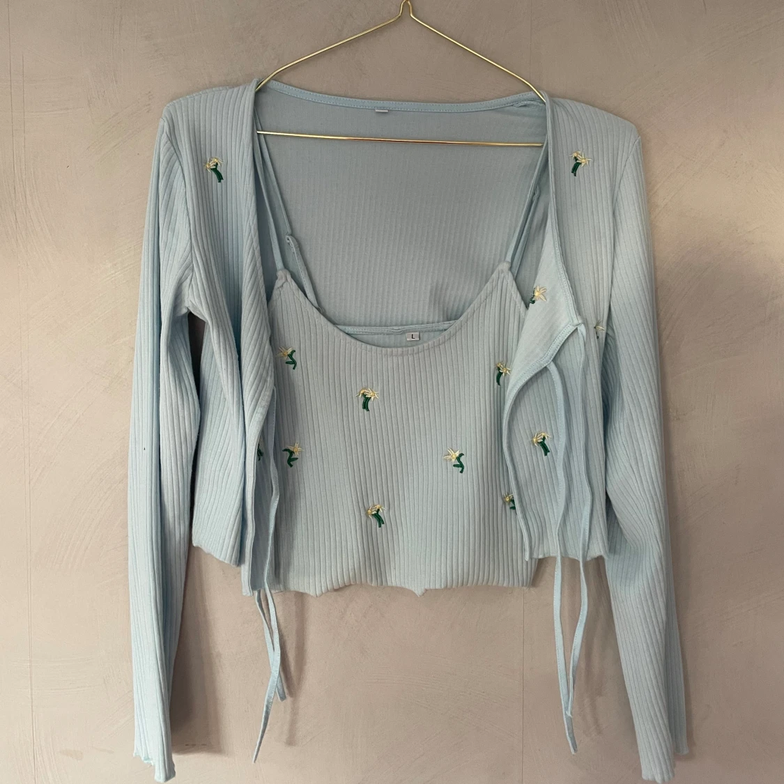 Blommig kofta med tillhörande linne  - 90