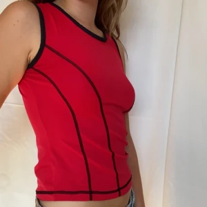 Sportig topp - Cool sportig topp, sitter jätteskönt och snyggt ❤️