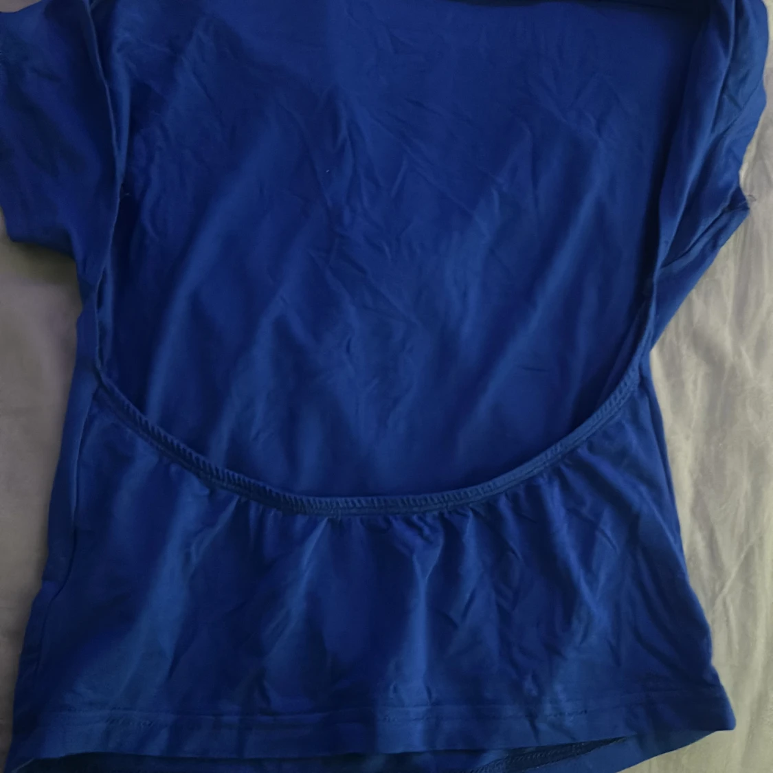 Mörkblå ryglöss tröja  - 92