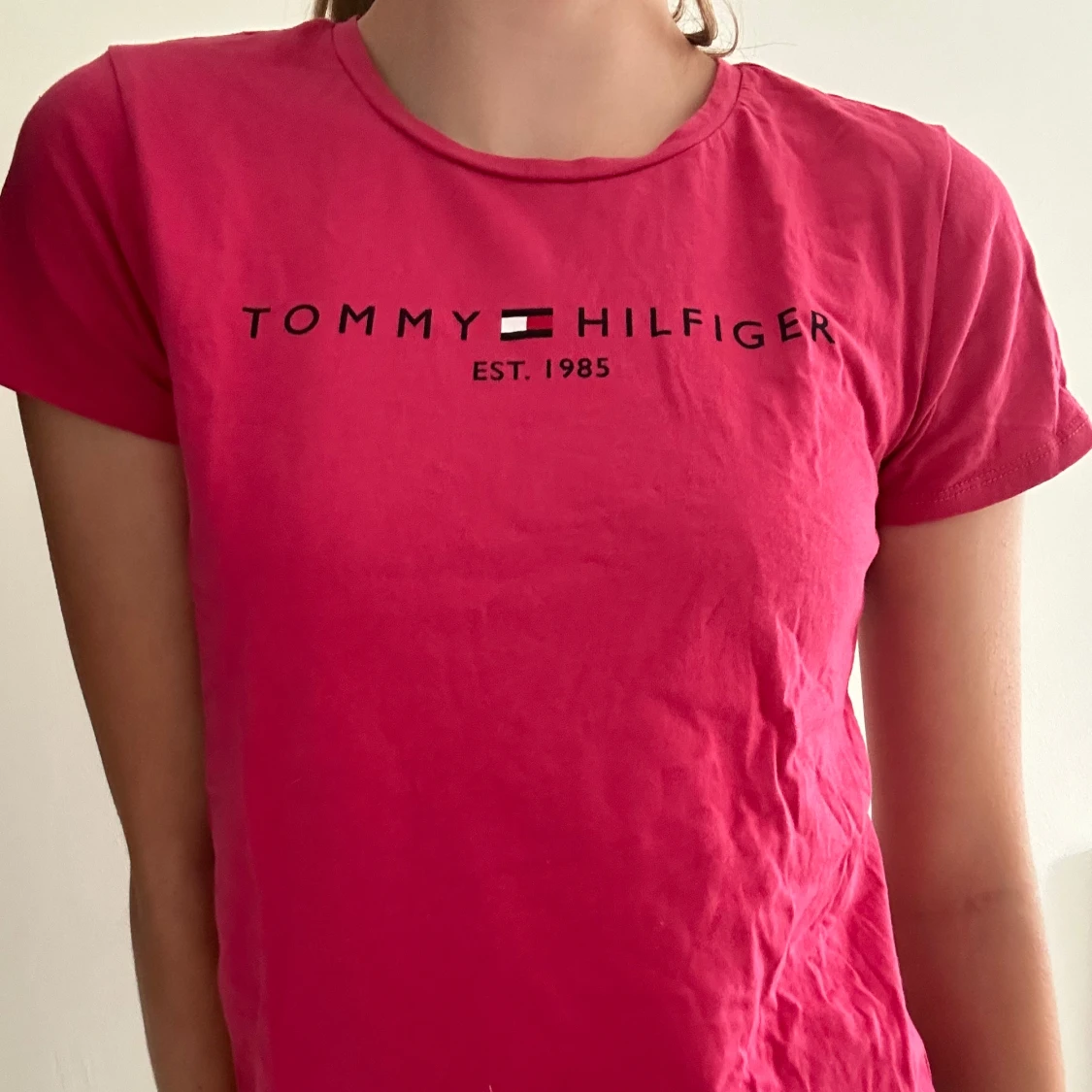 Knall rosa T-shirt  - 90