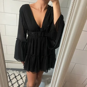 Klänning  - En as snygg nyår/jul klänning, köpt second hand⭐️