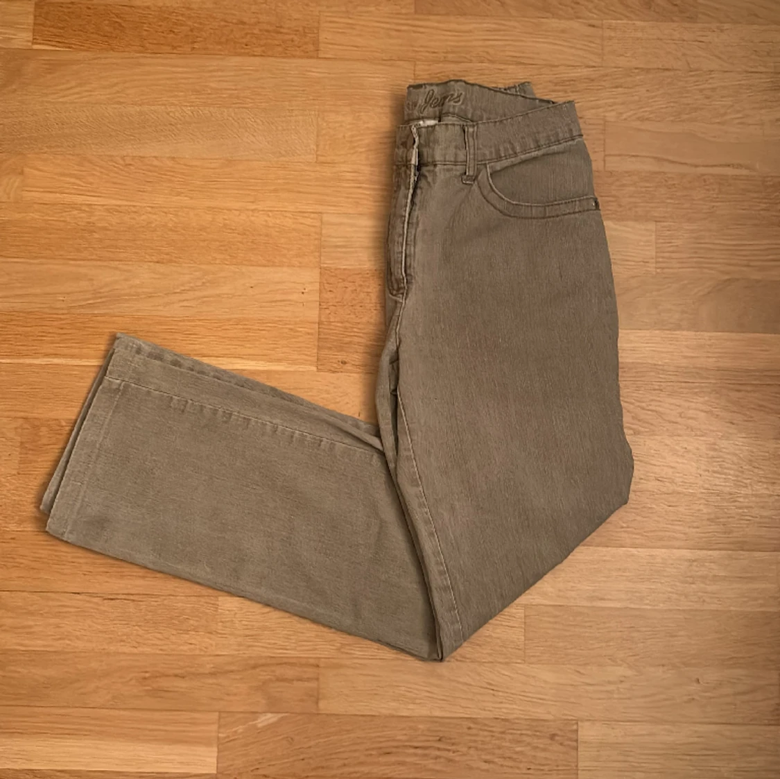 Jeans grå - 91
