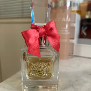 Juicy Couture - Viva La Juicy - Eau de Parfum. 30 ml