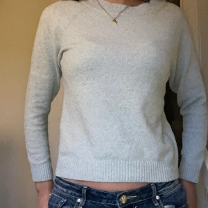 Stickad tröja  - Superfin stickad mint grön tröja.