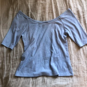 Ljus blå tröja från Lindex  - Ljus blå tröja från Lindex S