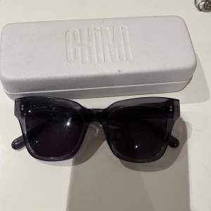 Chimi  - Säljer dessa chimis för att vill ha en större storlek.  De är i färg Ginger💕