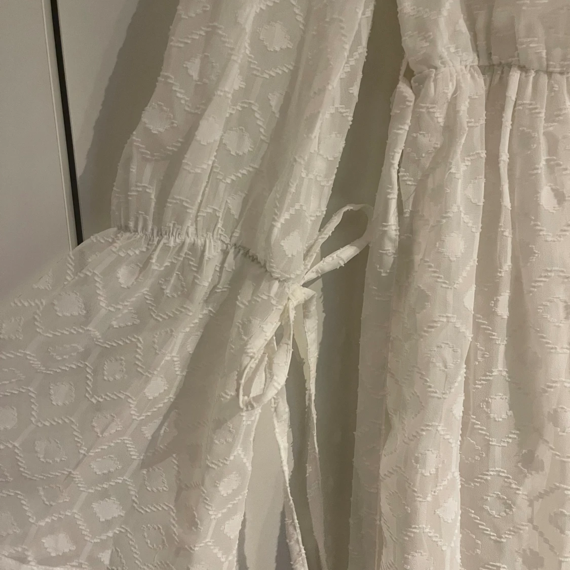 Vit sommarklänning - 92