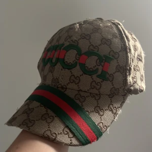 Lite dålig  - Bekväm men lite reven på utsidan.