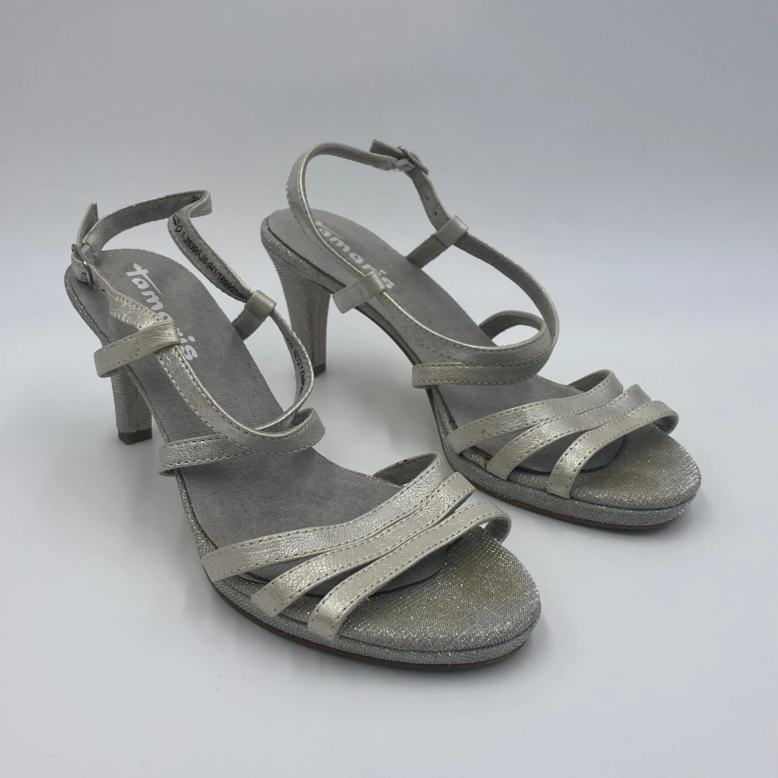 Glittriga klackskor - 90