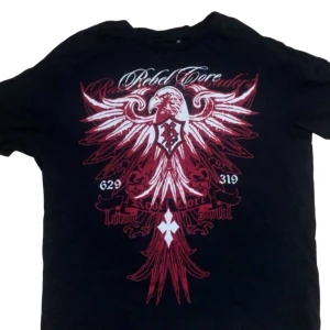 y2k tshirt  - true to size 