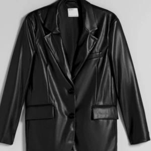 Skinnblazer - Använt ett fåtal gånger.  Oversize 