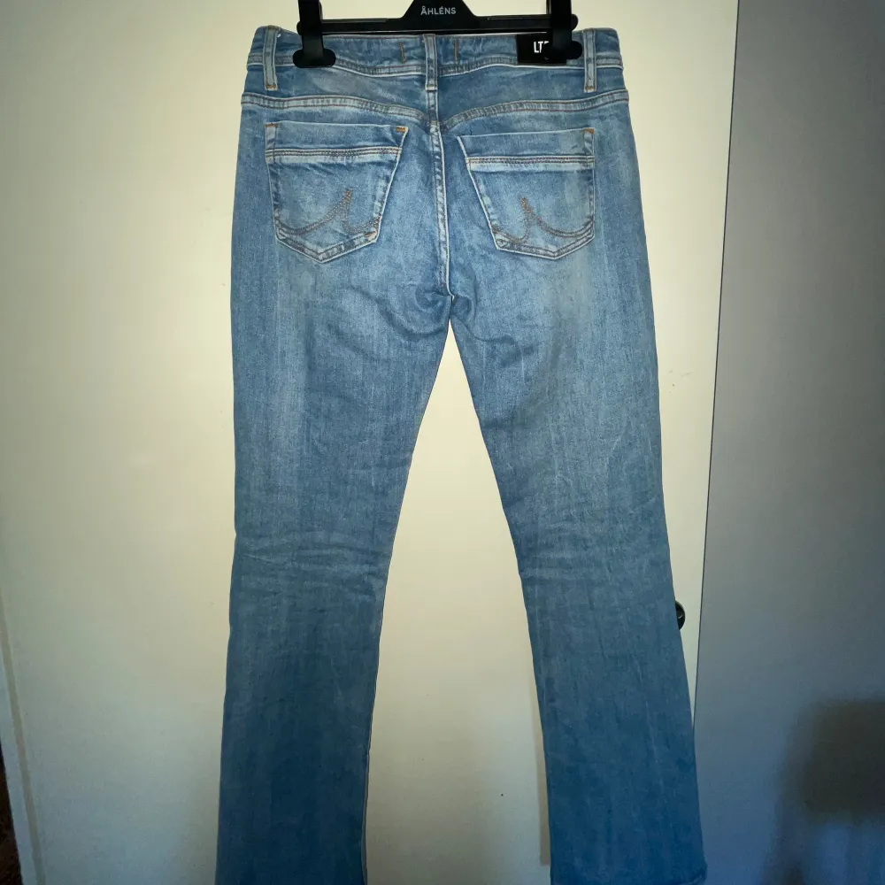 Supersnygga LTB jeans som tyvärr blivit för små!! Nyskick💓. Jeans & Byxor.