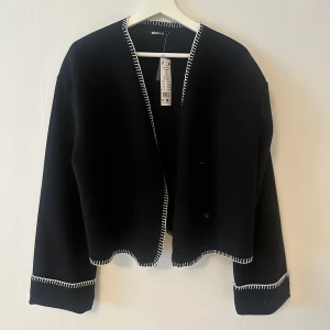 Populär jacka från ginatricot  - Helt ny med lappen kvar!