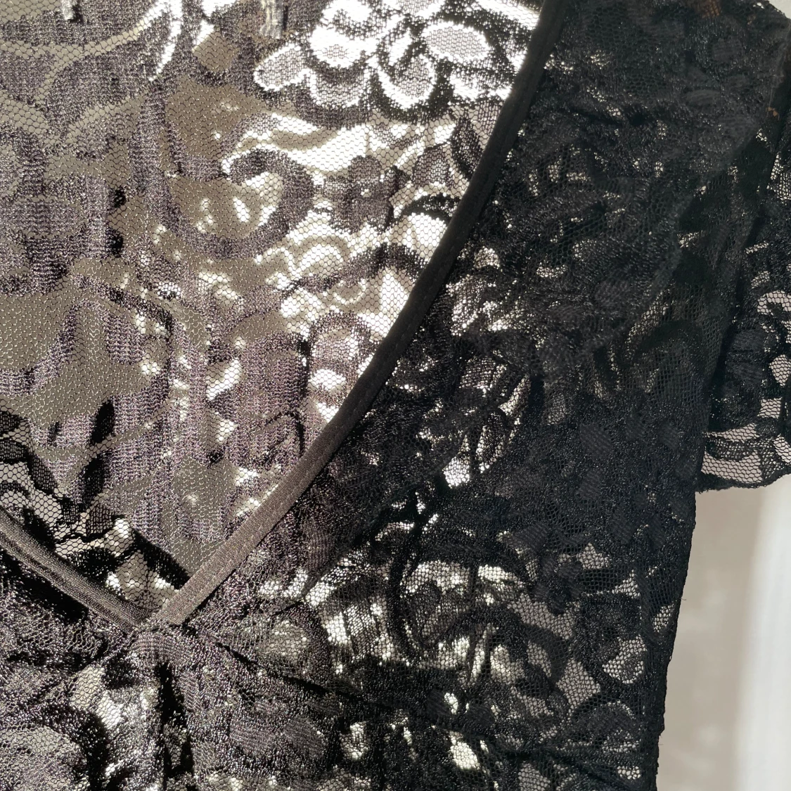 Kortärmad spetstopp - 92