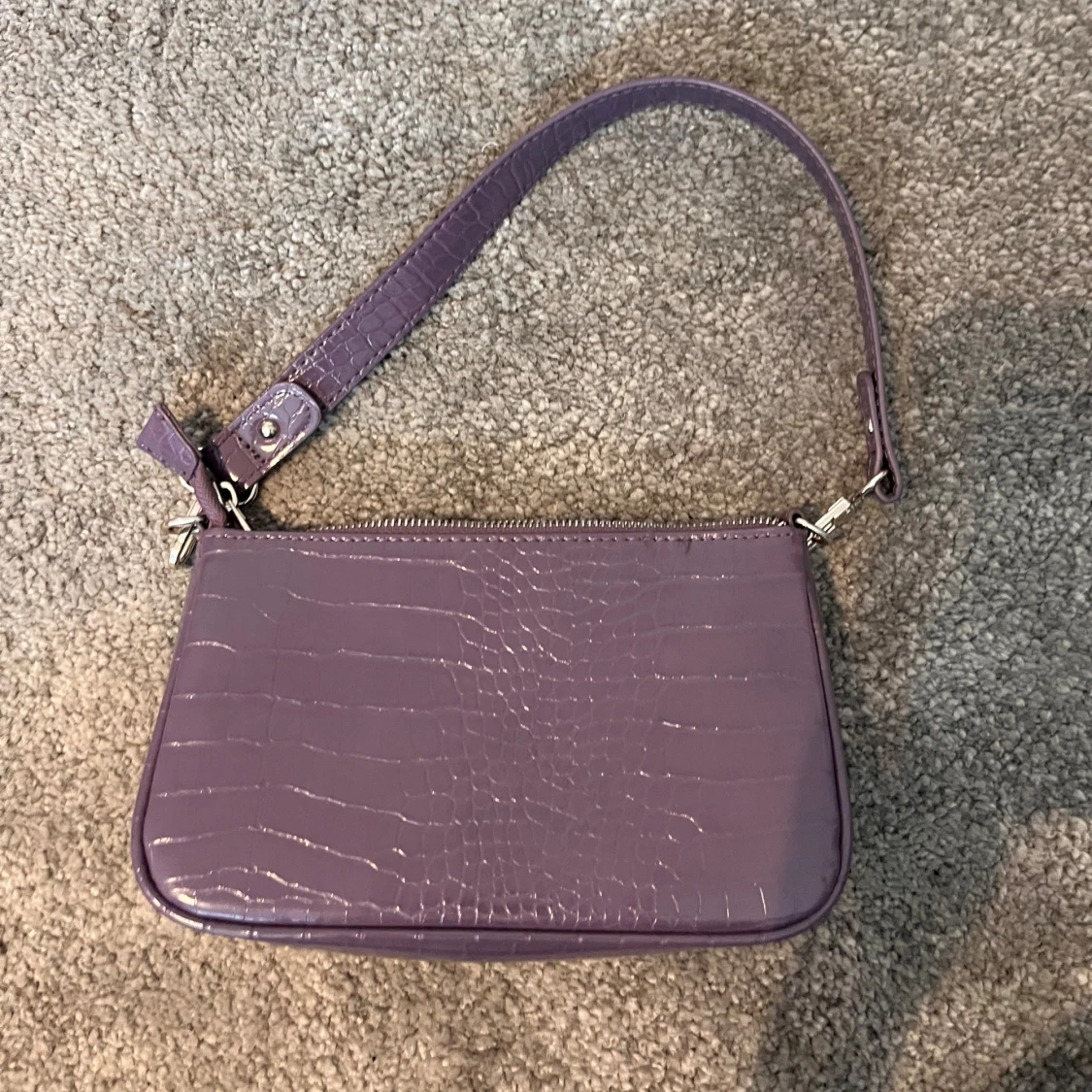 Lila väska - 91