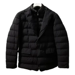 Moncler jacka - Tja,säljer denna sjukt snygga moncler fernandier jackan,ursprungligen köpt för 10 800kr på careofcarl. Skick:9/10-pris 3999. Skriv vid funderingar osv👍