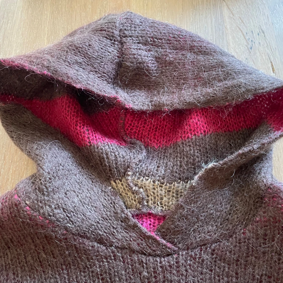 Stickad hoodie  - 93