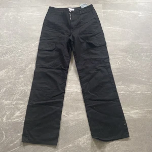Svarta byxor  - Zaar byxor  Stl 34 