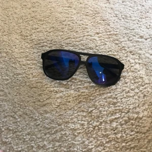 Solglasögon  - Solglasögon som ny