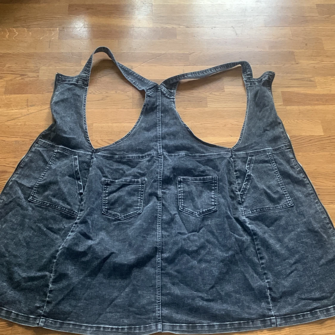 Grå jeanskläning - 91