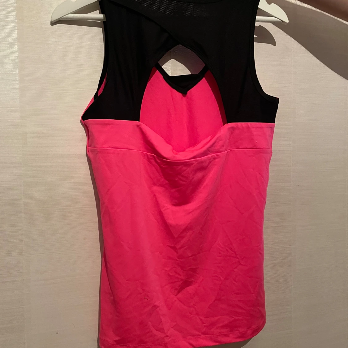 Fint neonrosa linne. Strl M - 91